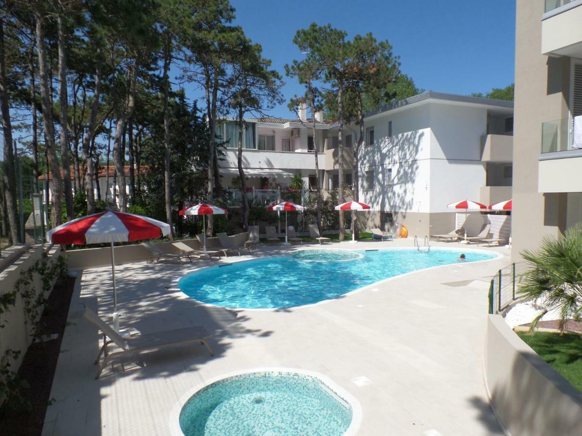 Residence Melograno Бибионе Экстерьер фото