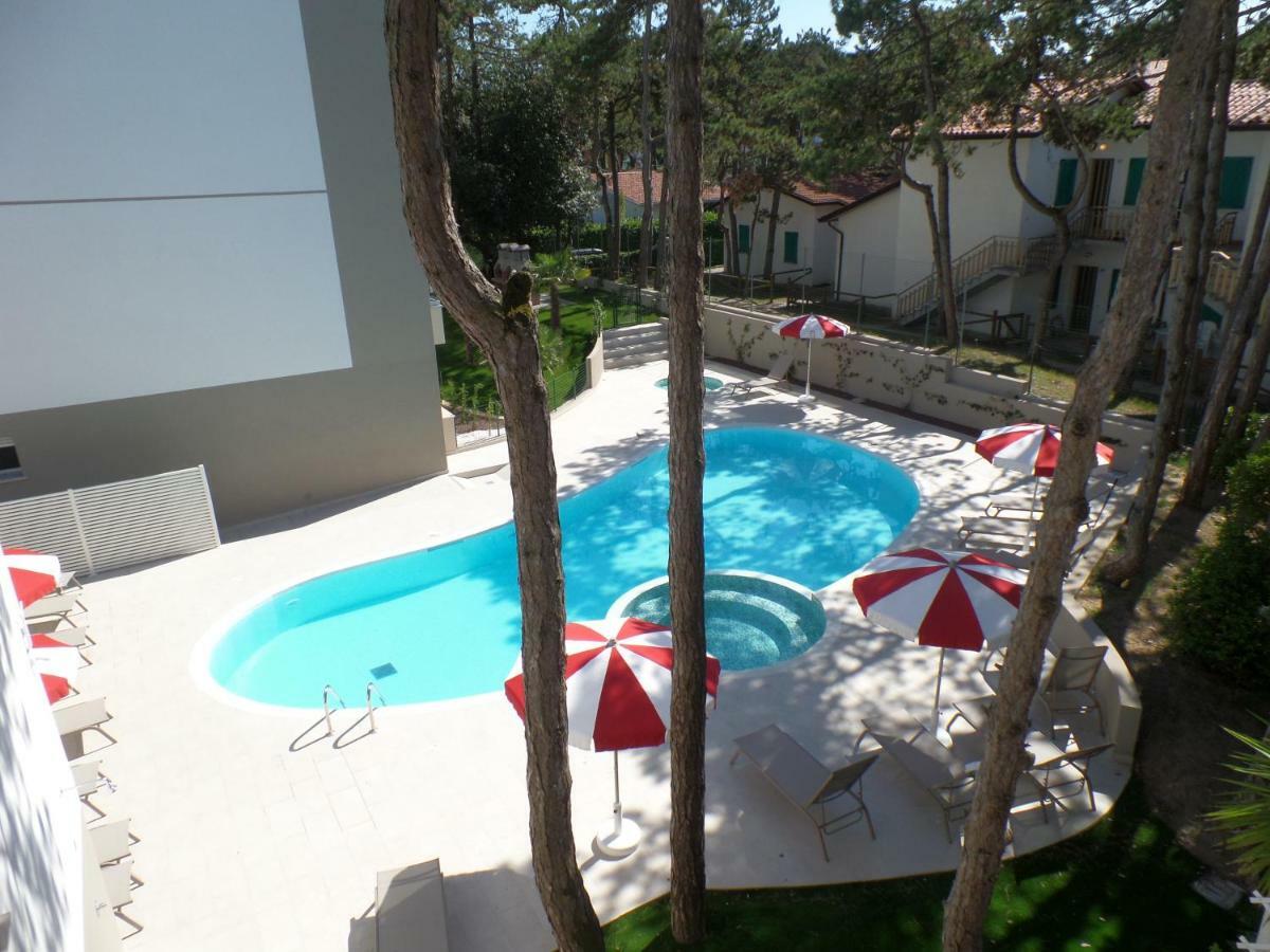 Residence Melograno Бибионе Экстерьер фото