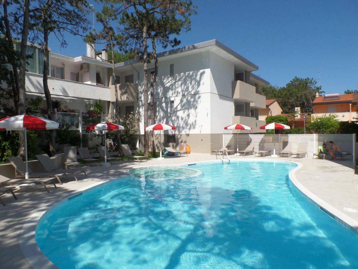 Residence Melograno Бибионе Экстерьер фото