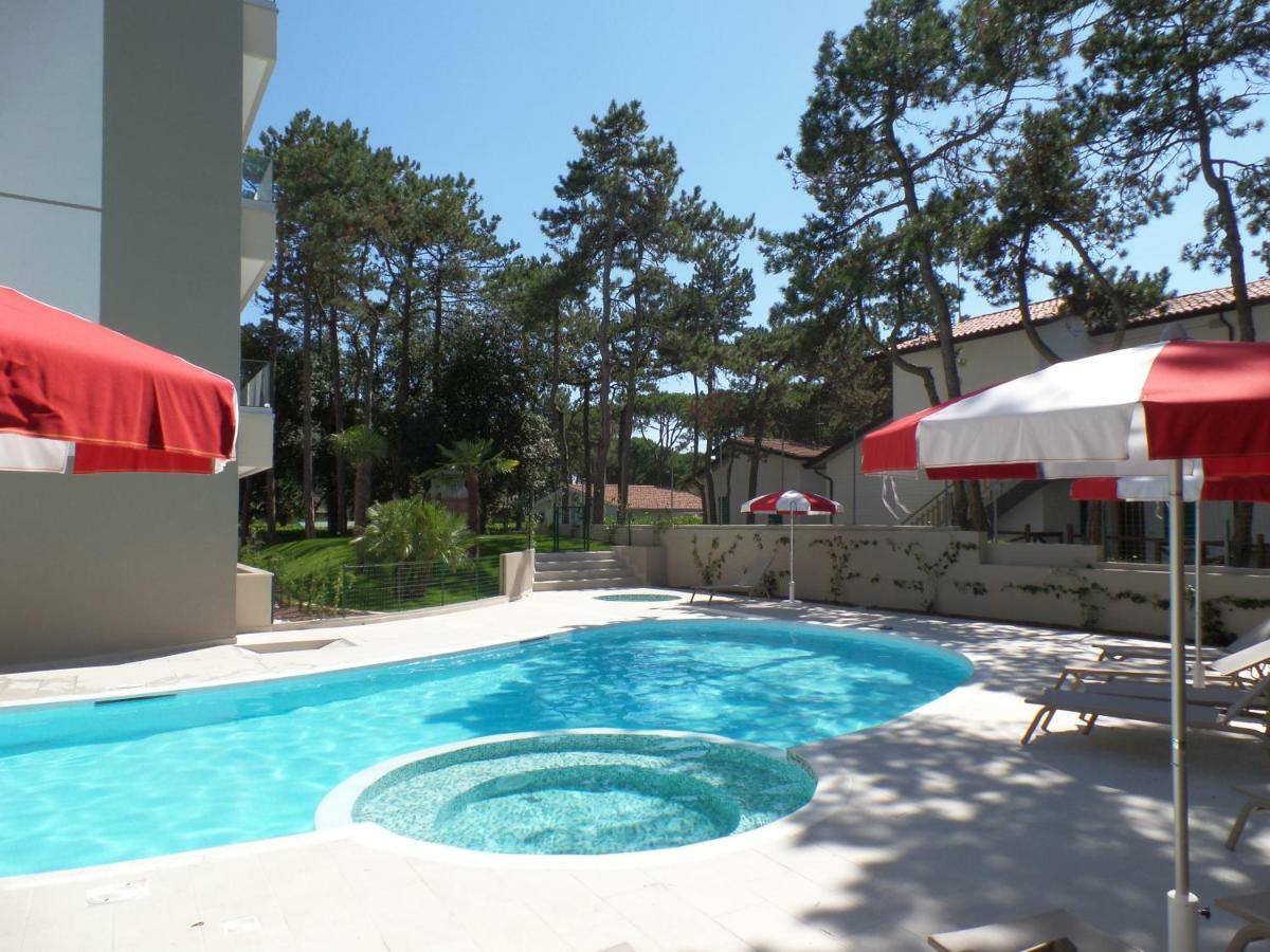Residence Melograno Бибионе Экстерьер фото